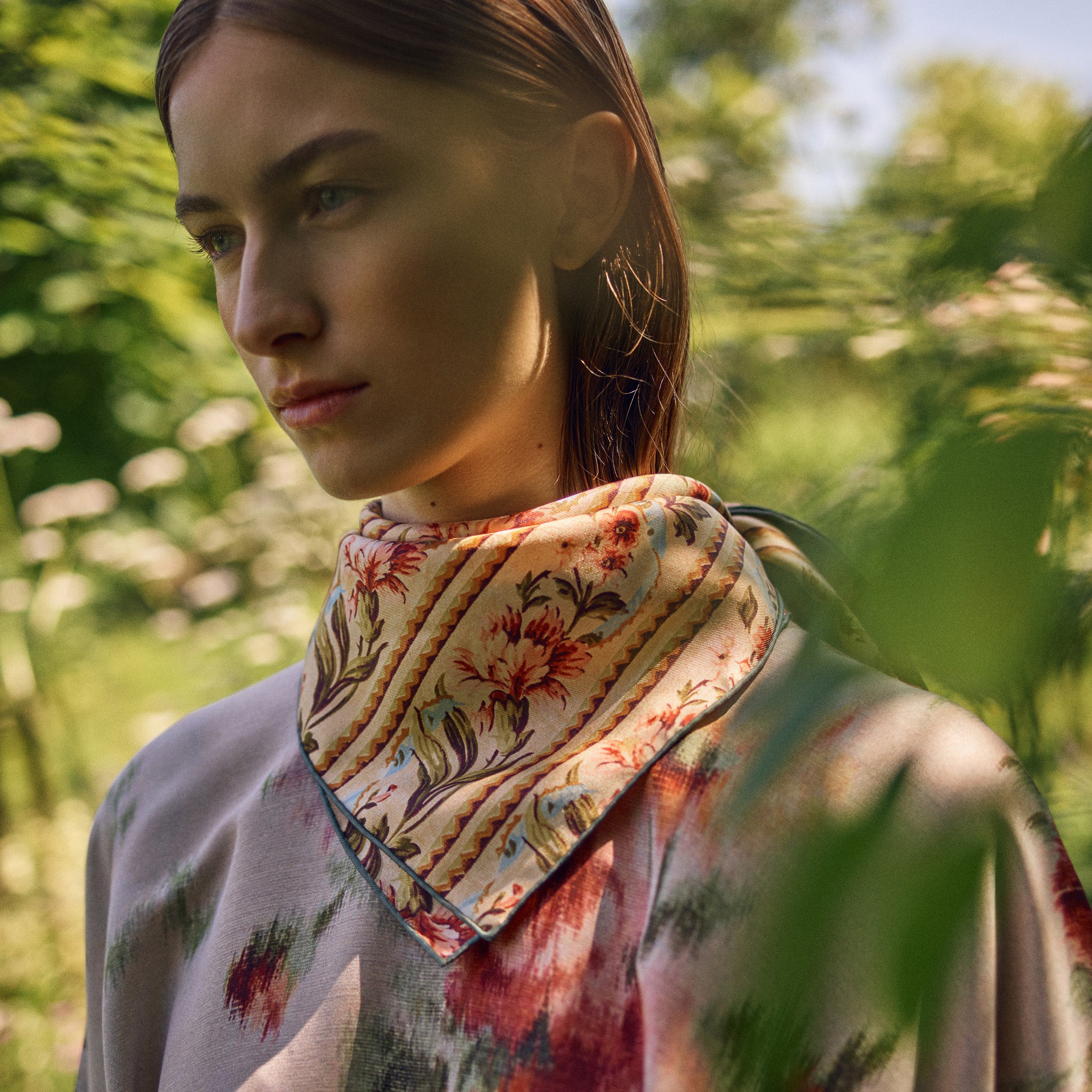 Tapis Noir Alexandra Silkekjole - Hvid & Stribet Dress Hvid