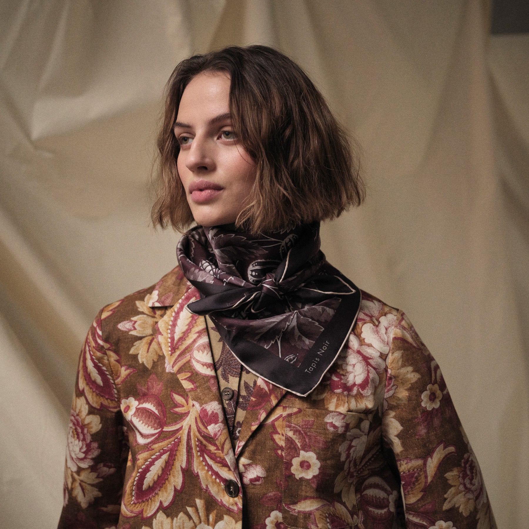 Tapis Noir Becca Blazer Jacket Beige