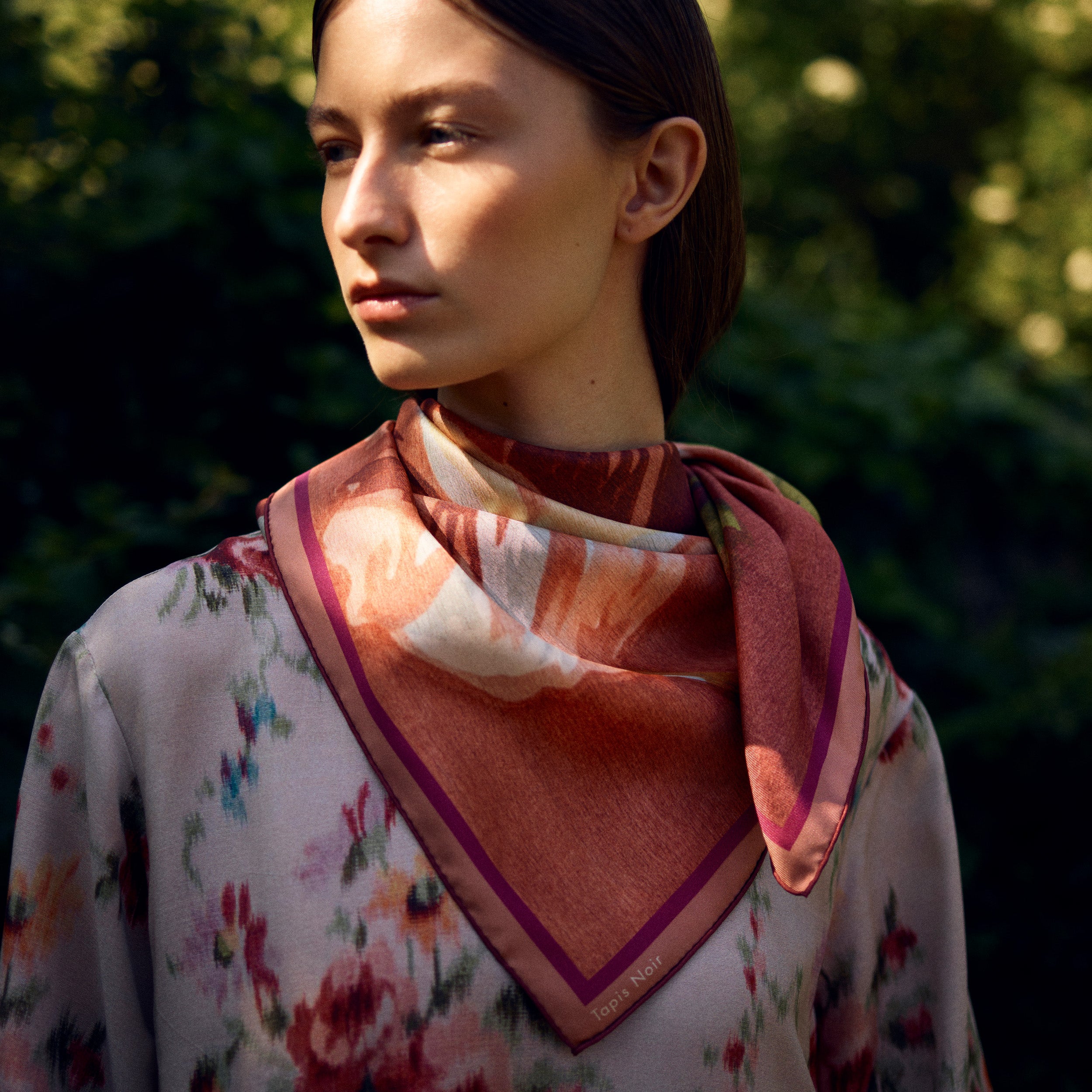 Tapis Noir Klassisk Evenlyn Tørklæde Classical Rød