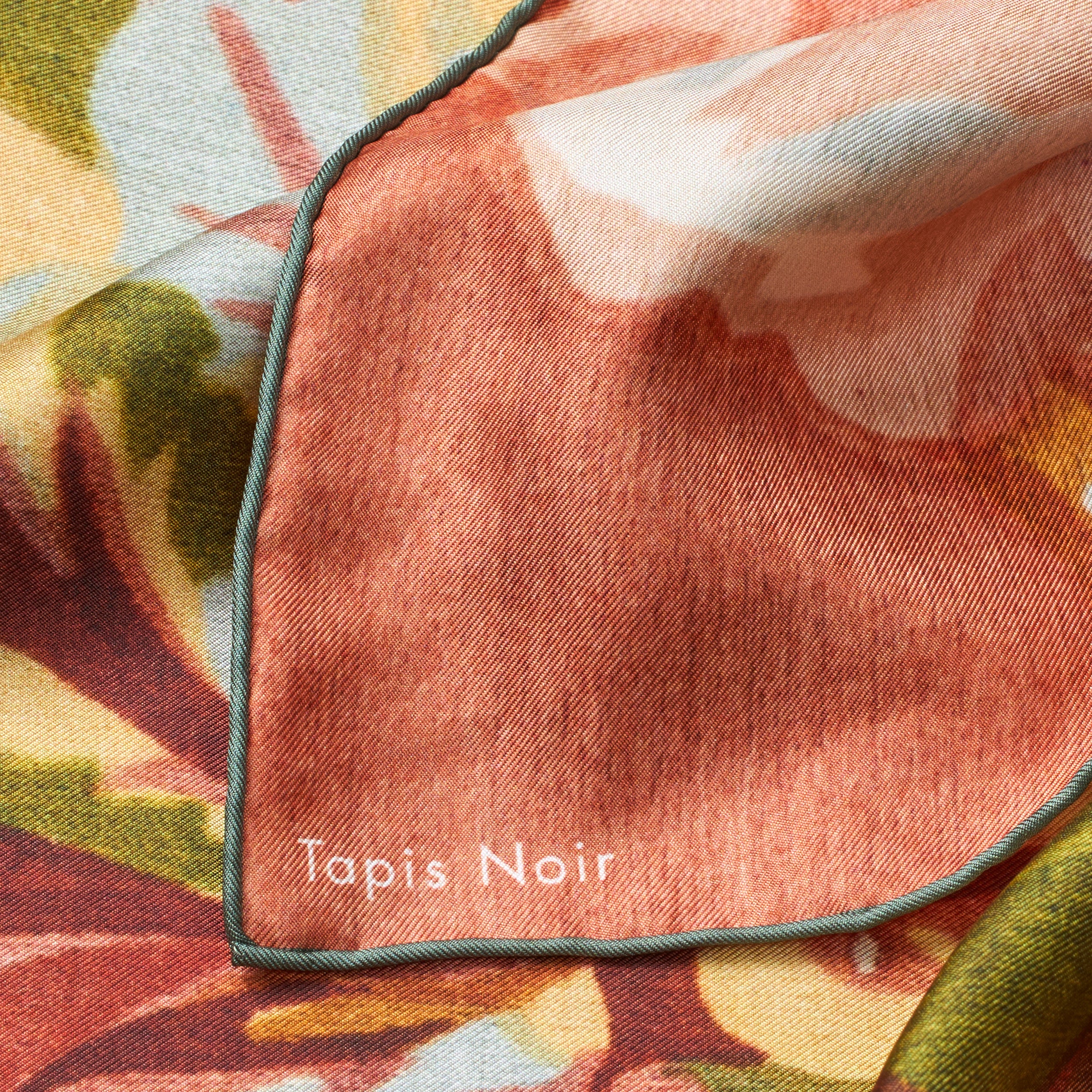 Tapis Noir Klassisk Lille Evelyn Tørklæde Classical Small Rød