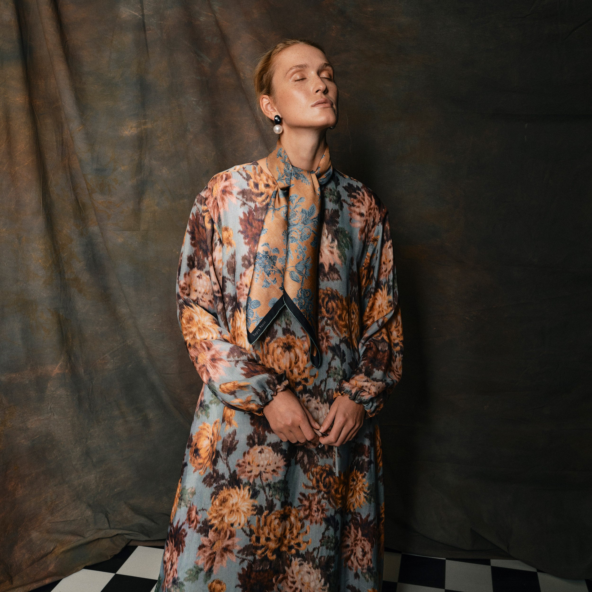 Tapis Noir Deidre Silkekjole - Himmelblå Dress Mørkeblå