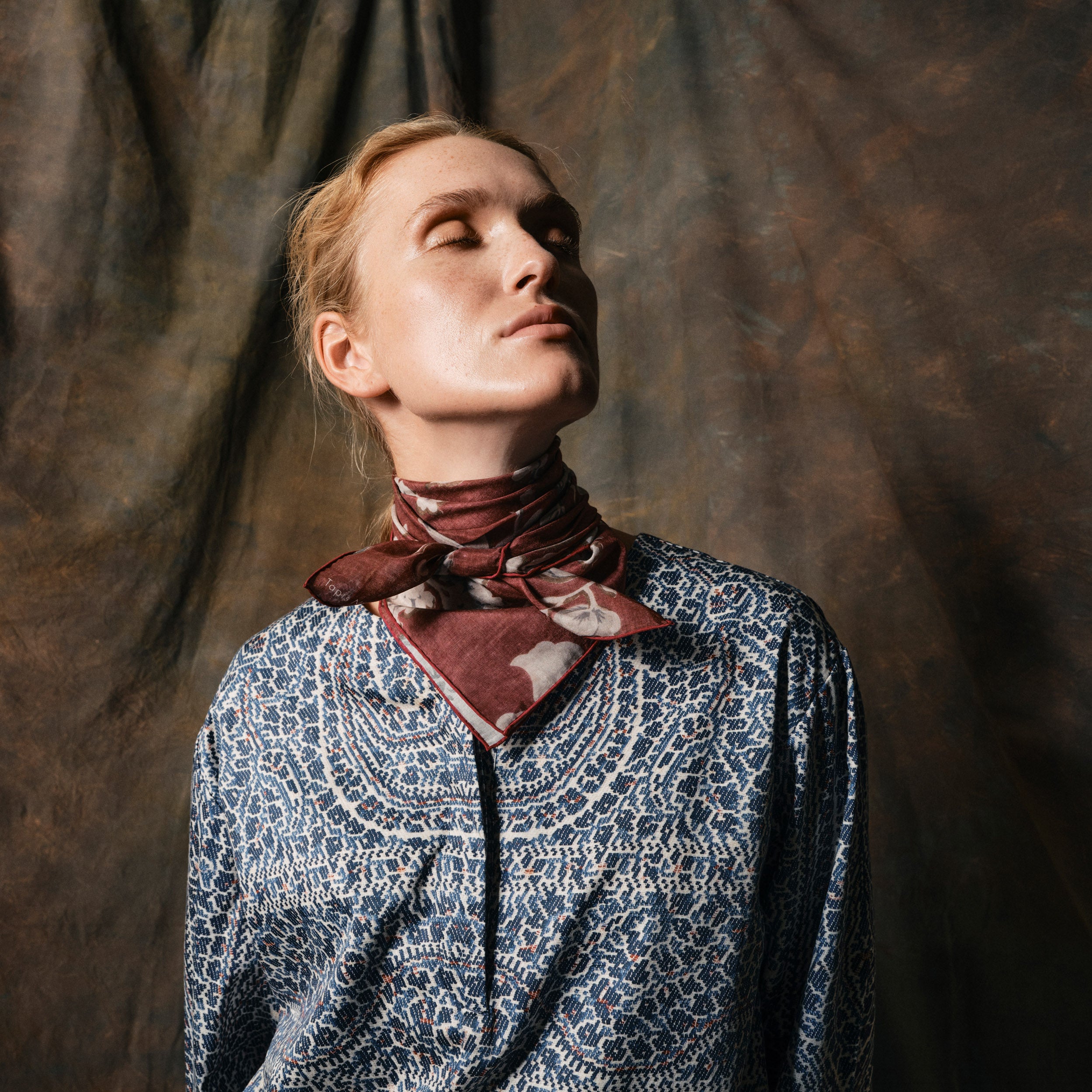 Tapis Noir Denise Bomuld top - Blå paisley Top Mørkeblå