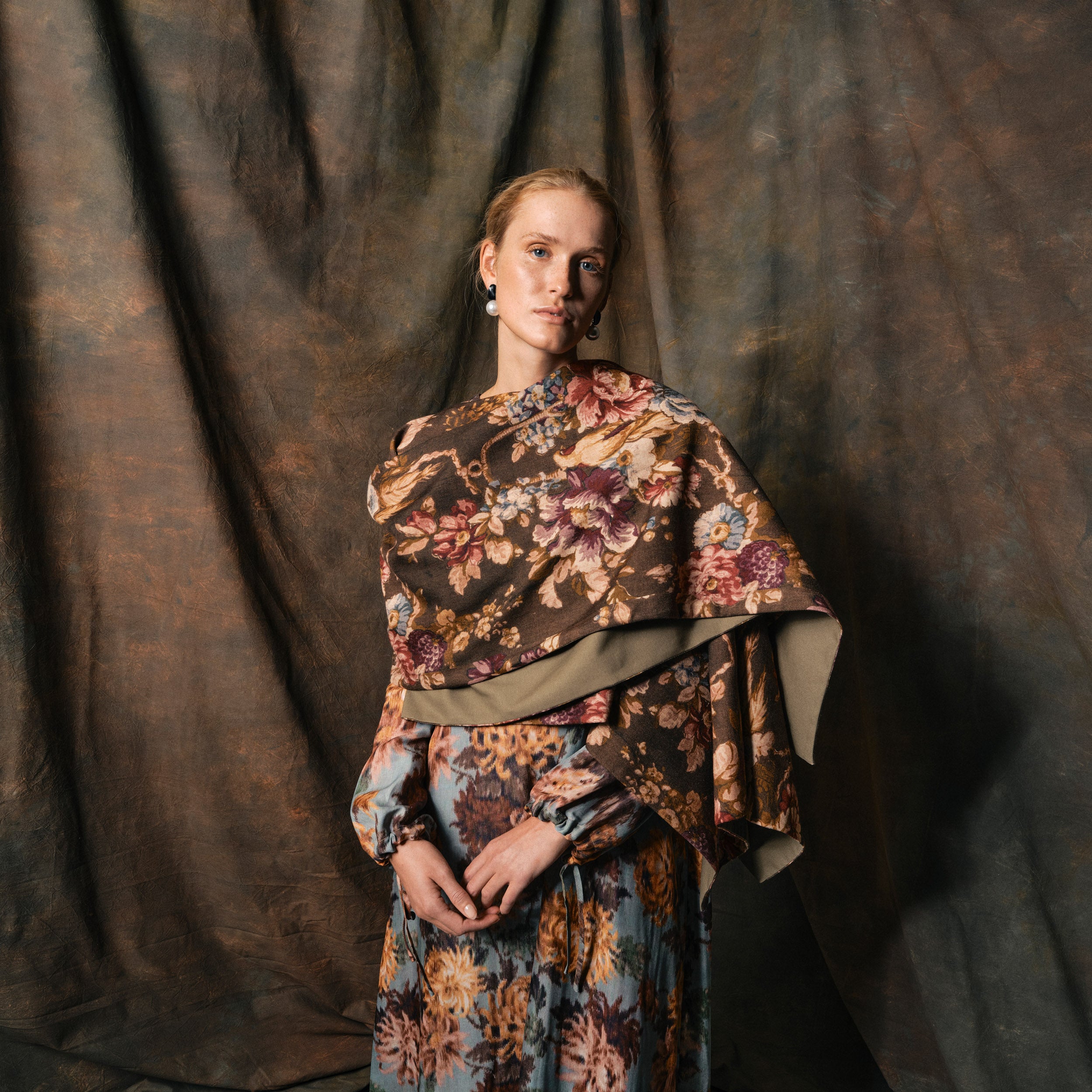 Tapis Noir Dru Kappe - Mørk oliven Cape Dark olive