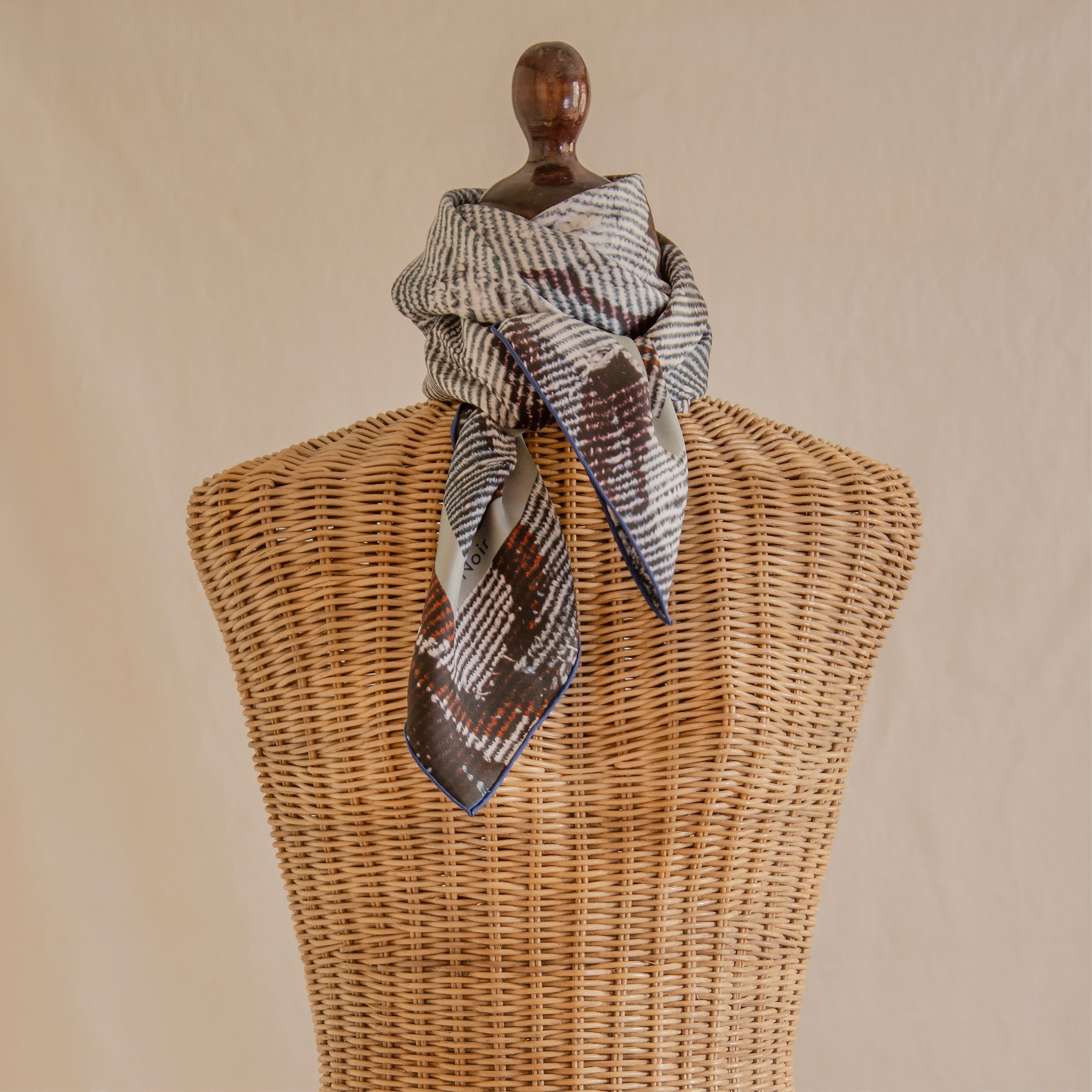 Tapis Noir Klassisk Blåt Gobelin Tørklæde Classical Mørkeblå