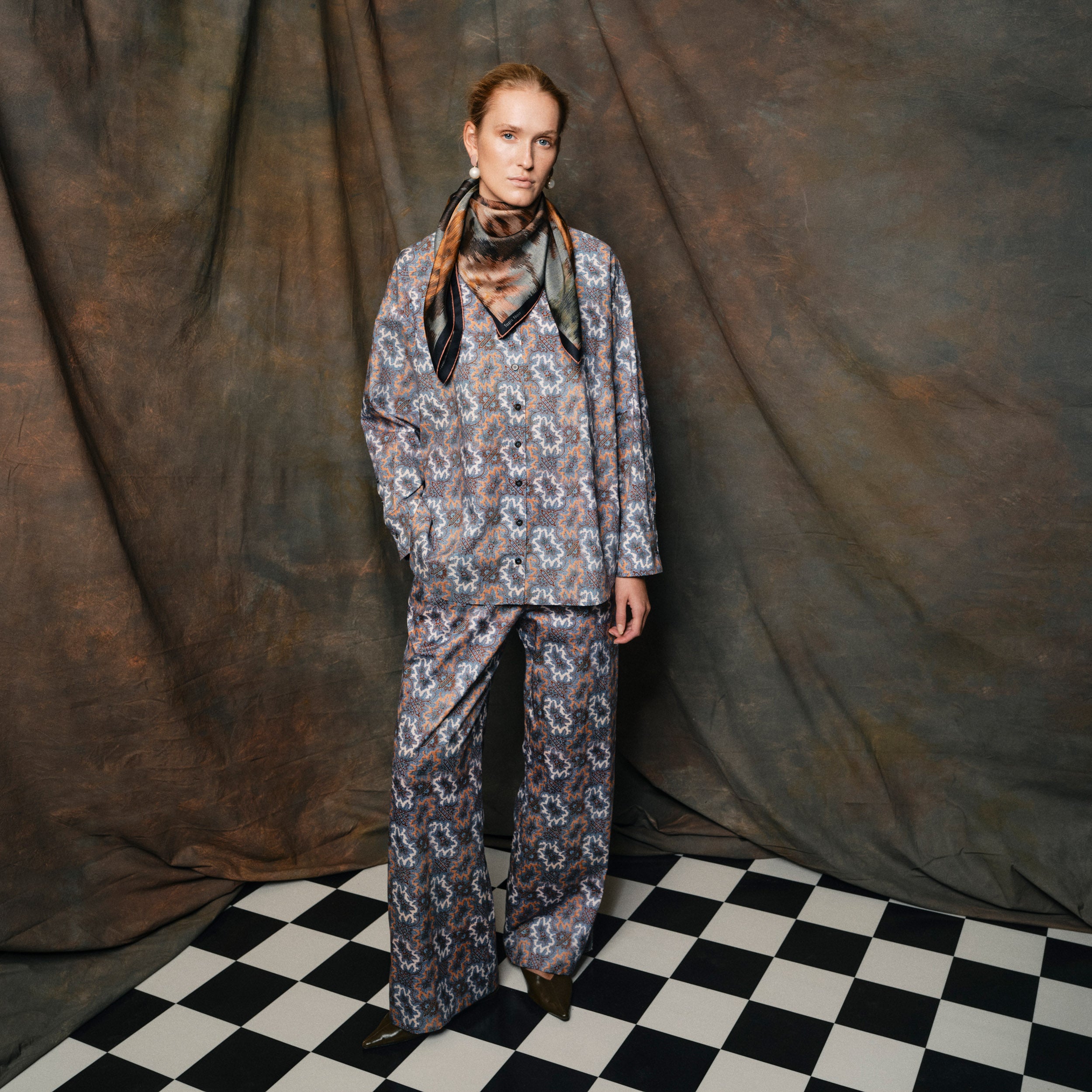 Tapis Noir Klassisk Dani Tørklæde Classical Mørkeblå