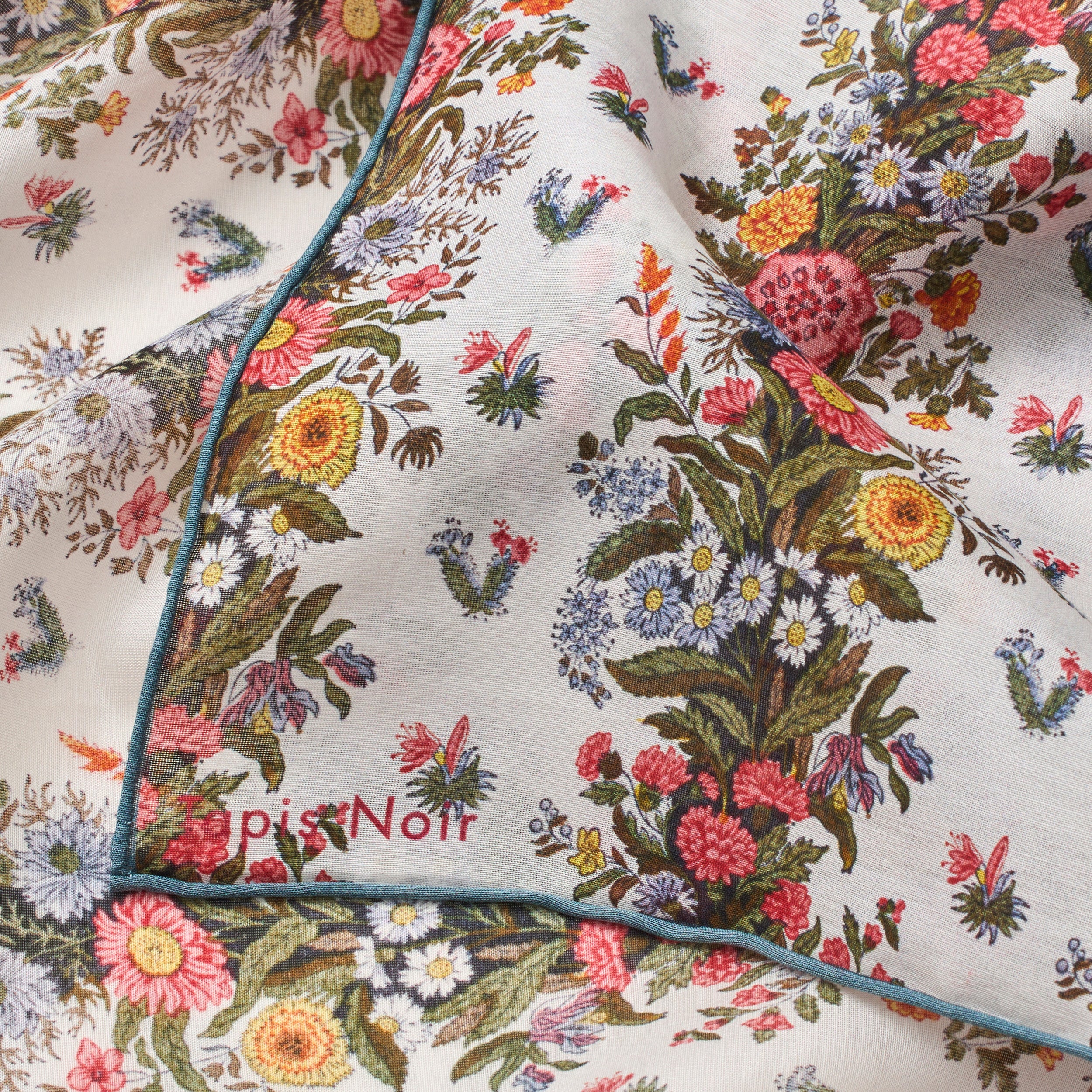 Tapis Noir Let Lille Edie Tørklæde Light Small (67x67cm) Hvid