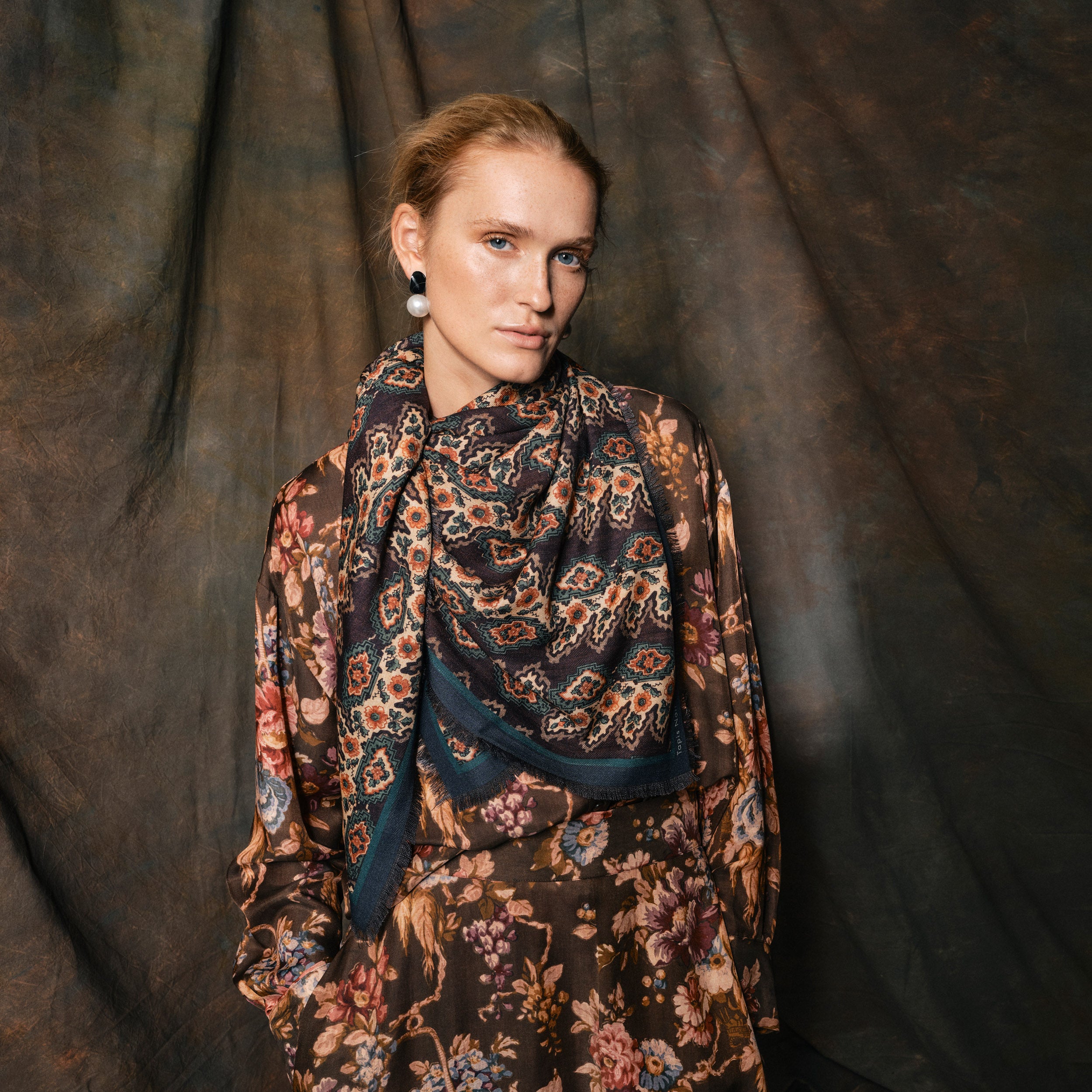 Tapis Noir Stort Dara Tørklæde Large Brun