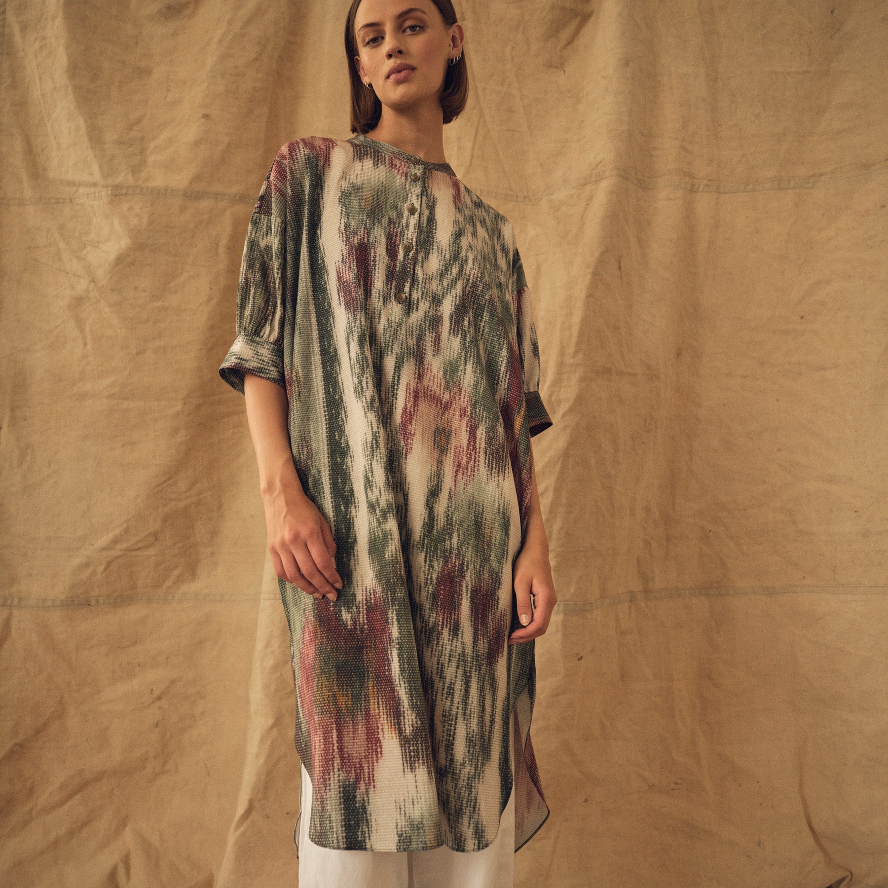 Tapis Noir Anna Kortærmet Tunika Dress Grøn