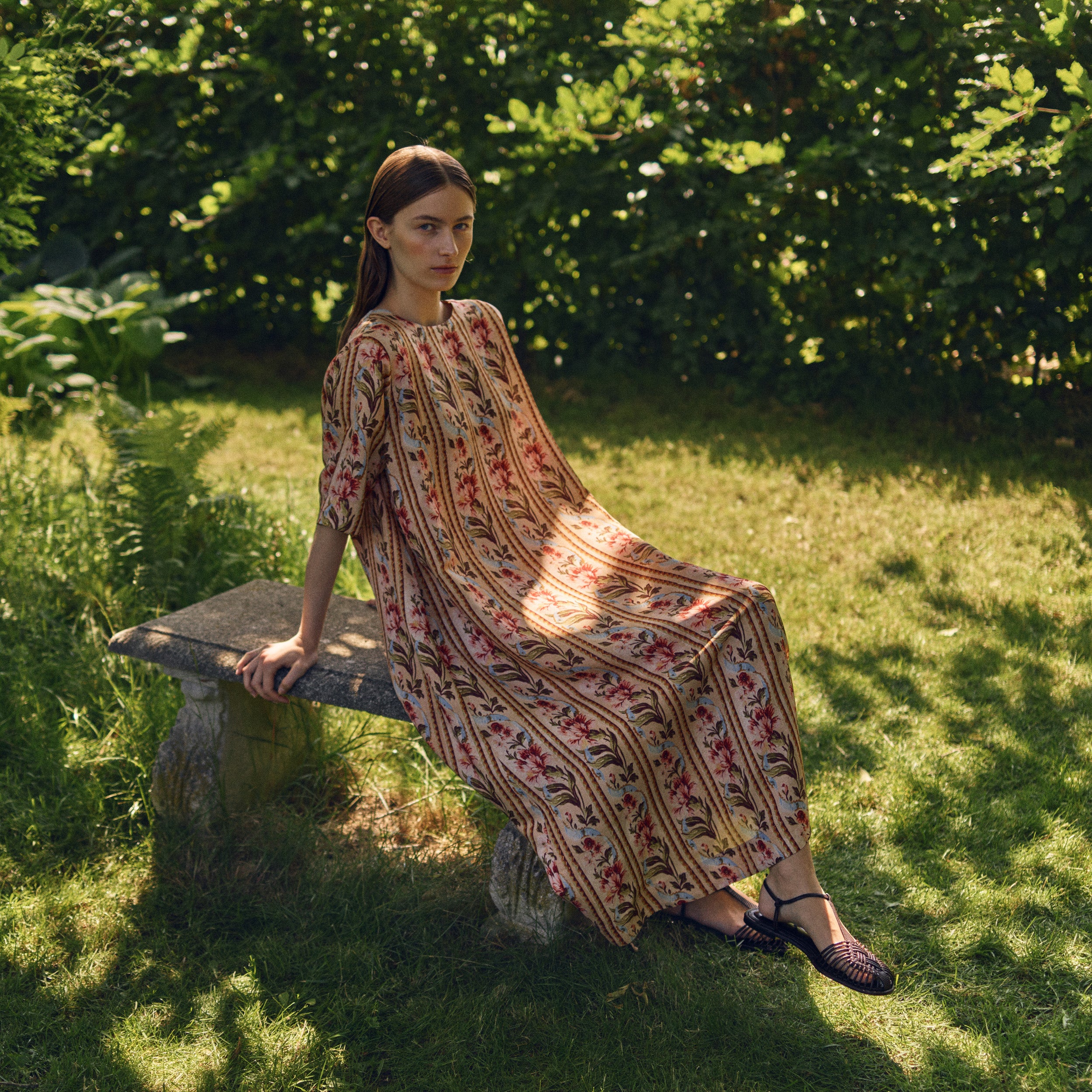 Tapis Noir Camille Silkekjole - Stribet Dress Guld