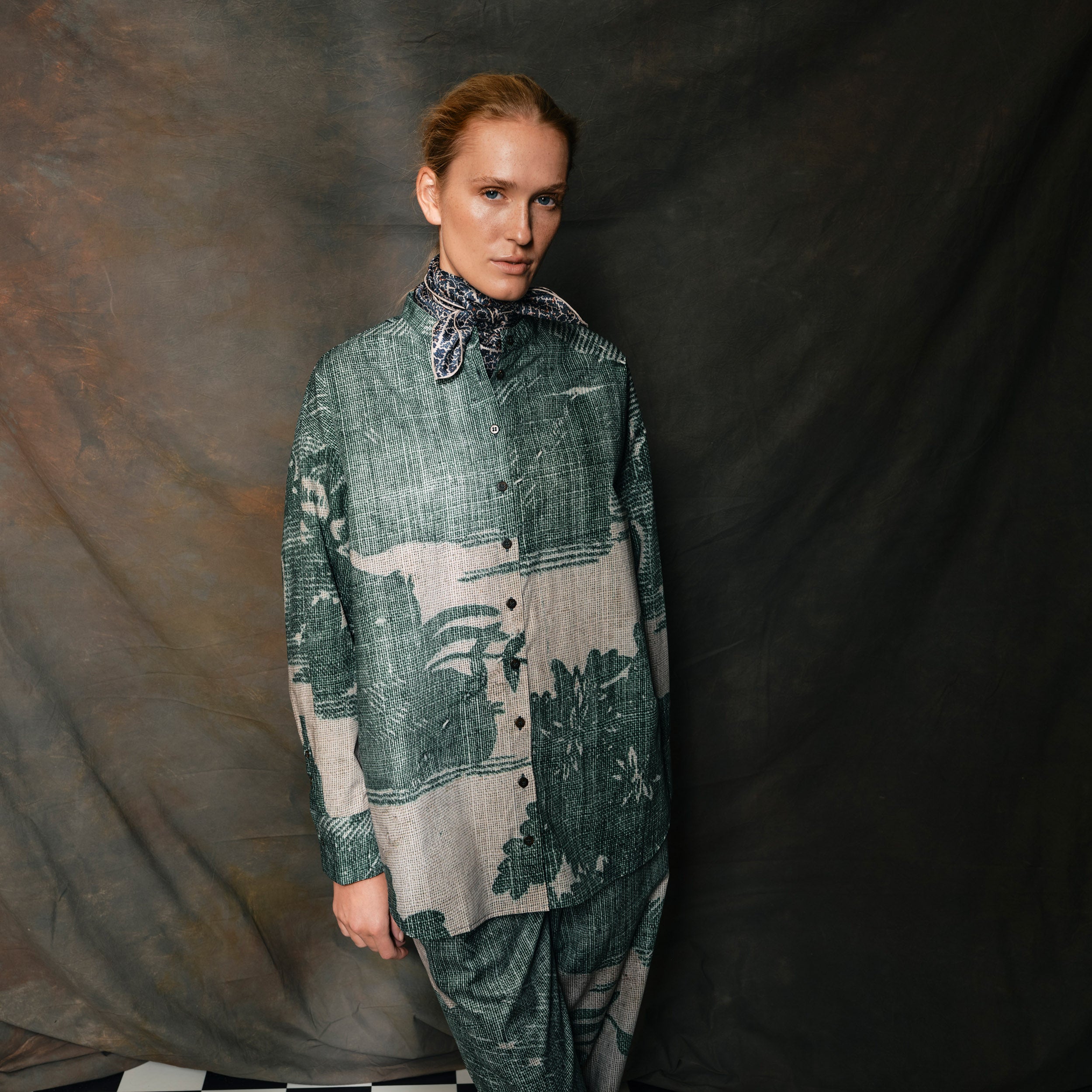 Tapis Noir Celina Bomuld Skjorte - Støvet blå Shirt Mørkegrøn