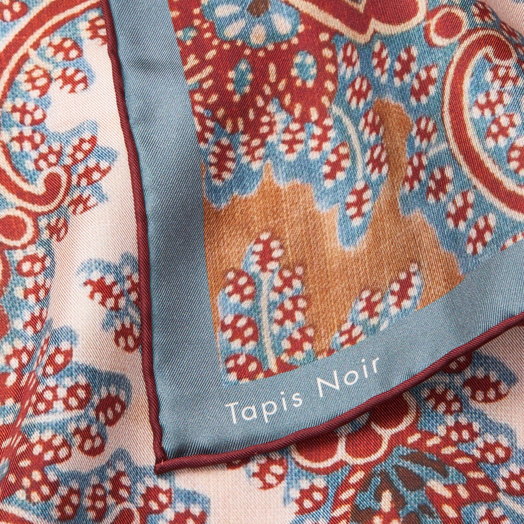 Tapis Noir Klassisk Danica Tørklæde Classical Rød