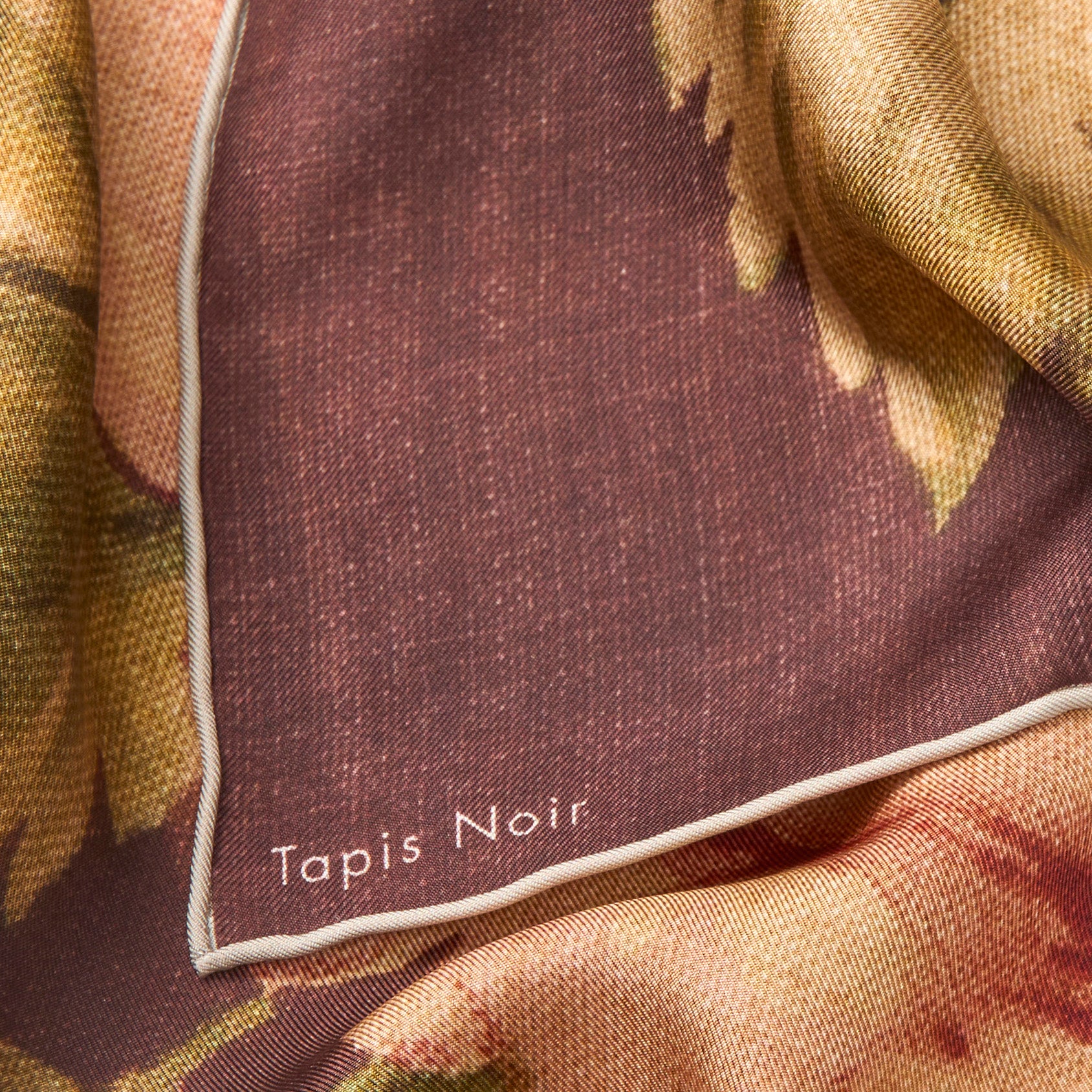 Tapis Noir Klassisk Lille Davina Tørklæde Small Classical Brun