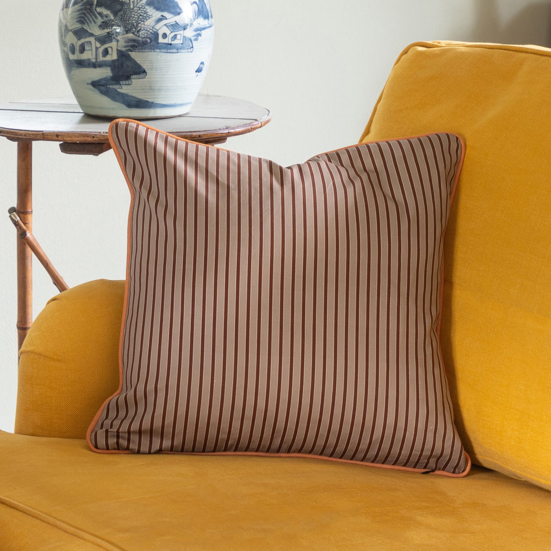 Tapis Noir Persisk Pude Cushion Beige