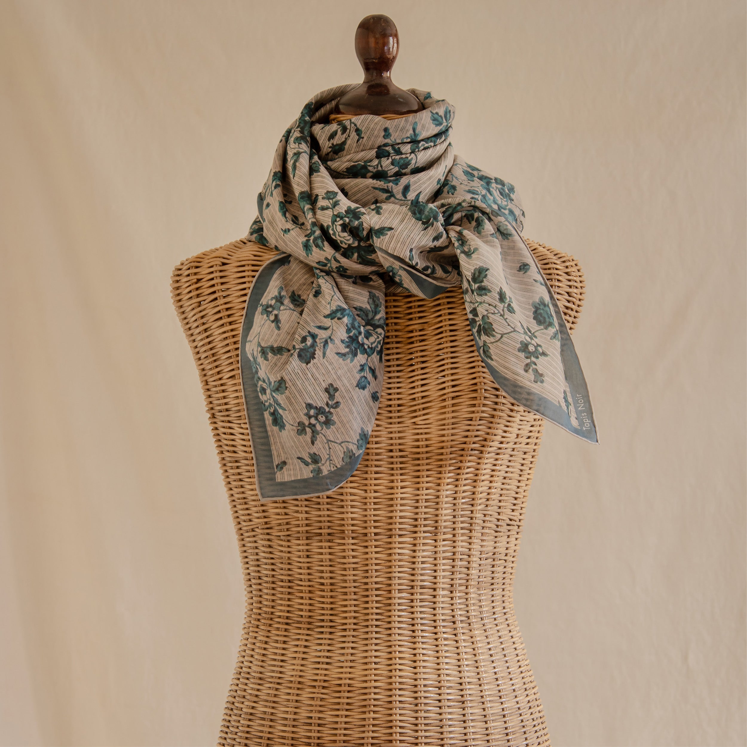 Tapis Noir Stort Let Blåt Stribet Tørklæde Light Large Mørkeblå